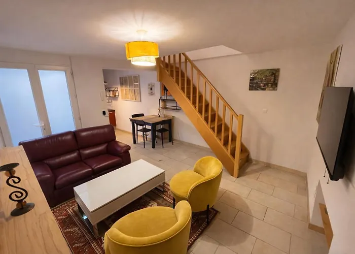 Apartman Spacieux Et Paisible 6 Personnes *